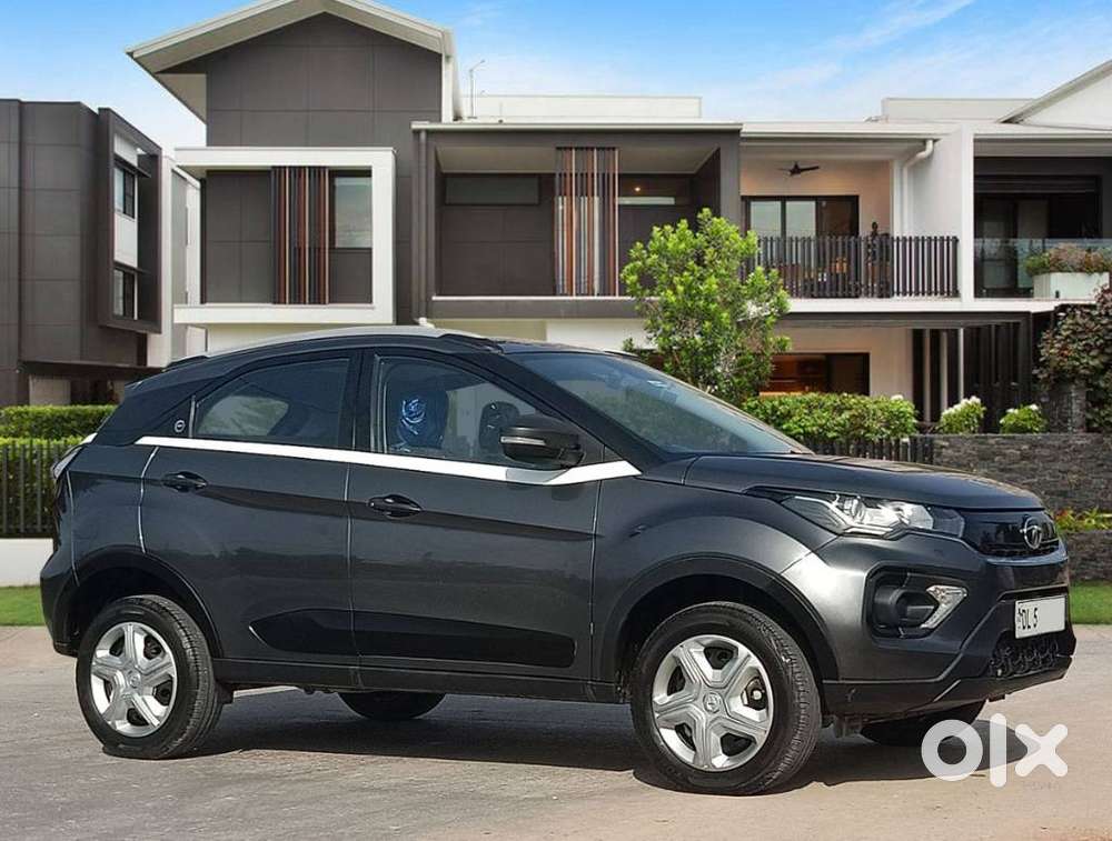 Tata Nexon 1.2 Revotron Xma Amt (s), 2023, Petrol