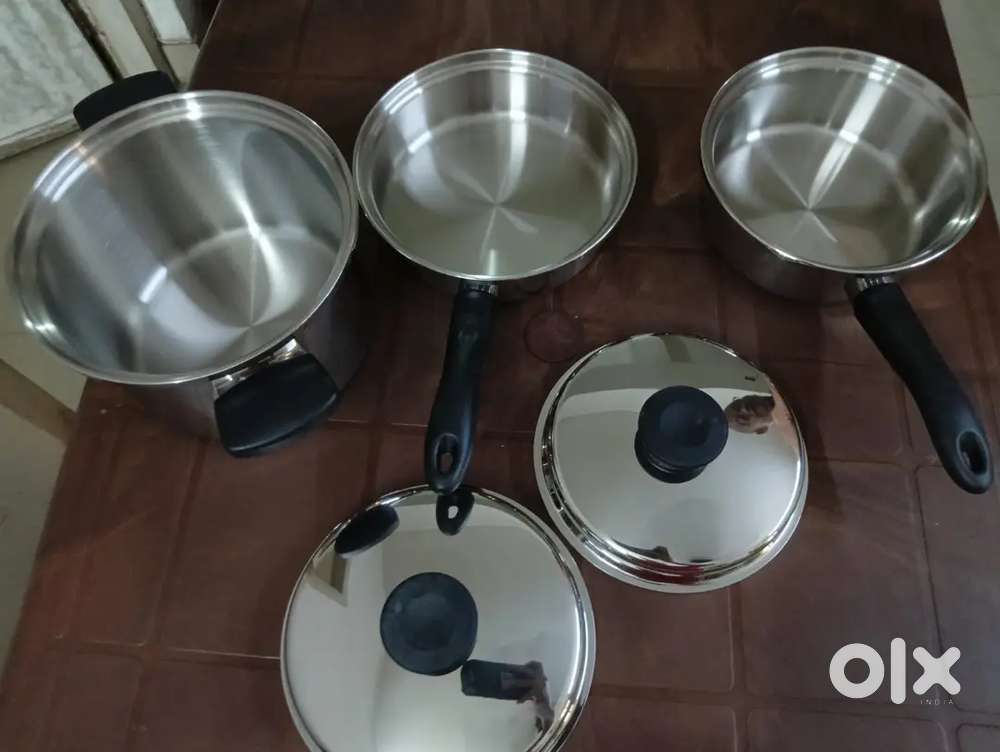 Amway Queen Stainless Steel Cookware Set - Kitchen & Other
