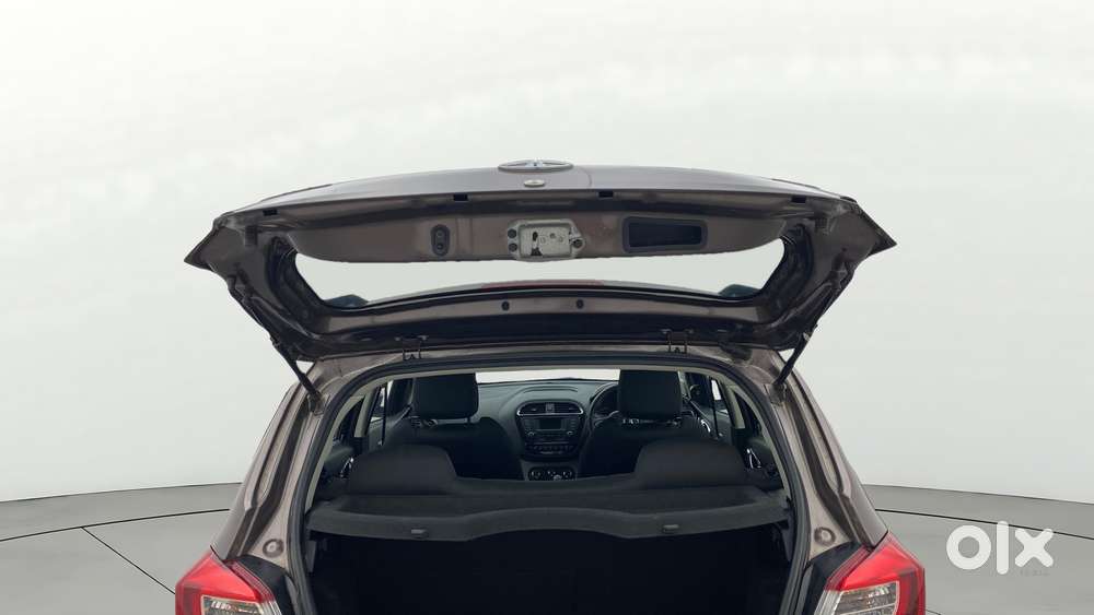 Tata Tiago 1.2 Revotron Xza, 2018, Petrol