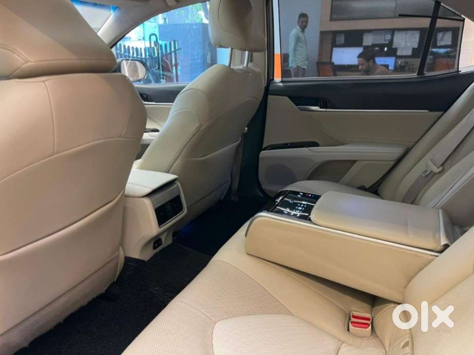 Toyota Camry Hybrid, 2021, Petrol