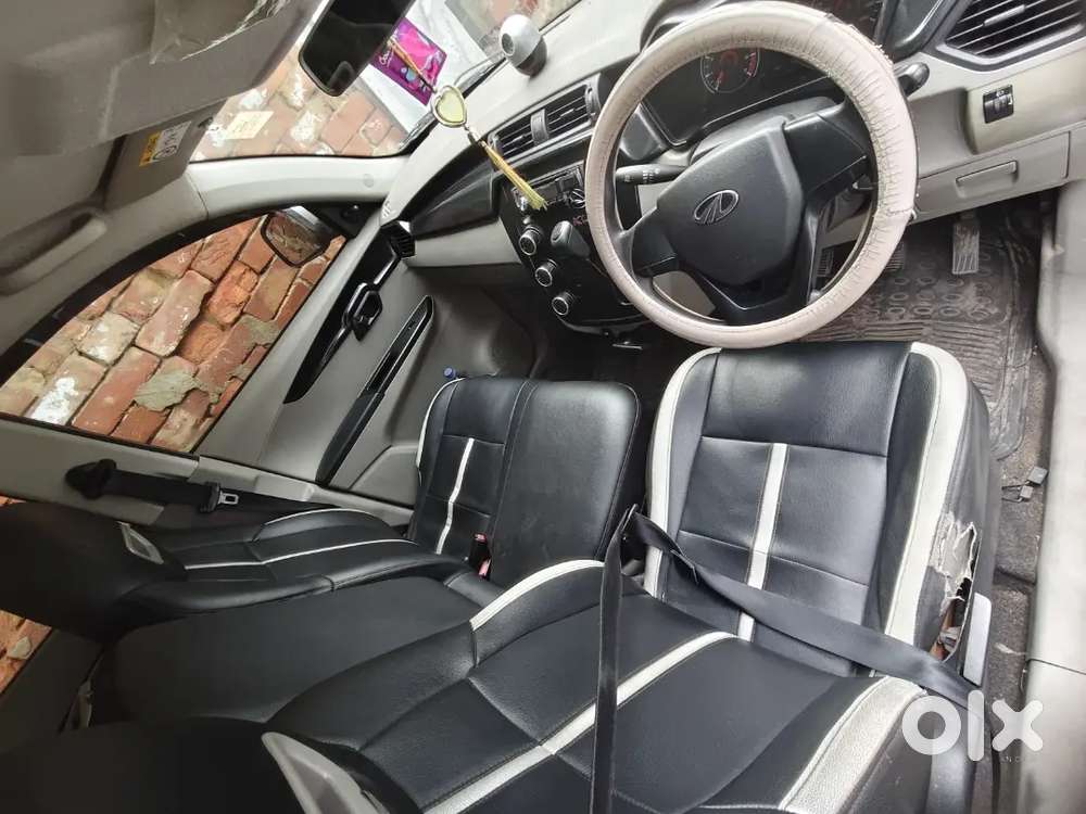 Mahindra Kuv 100 Petrol 2017