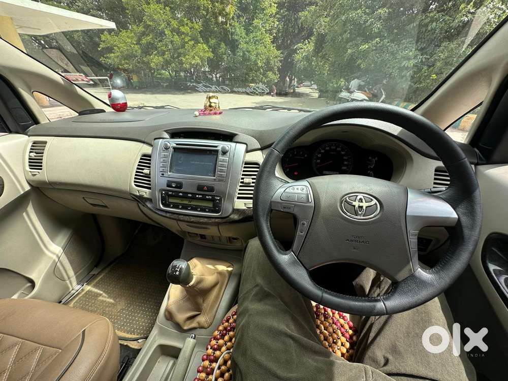 Toyota Innova 2.5 Zx 7 Str Bs-iv, 2015, Diesel