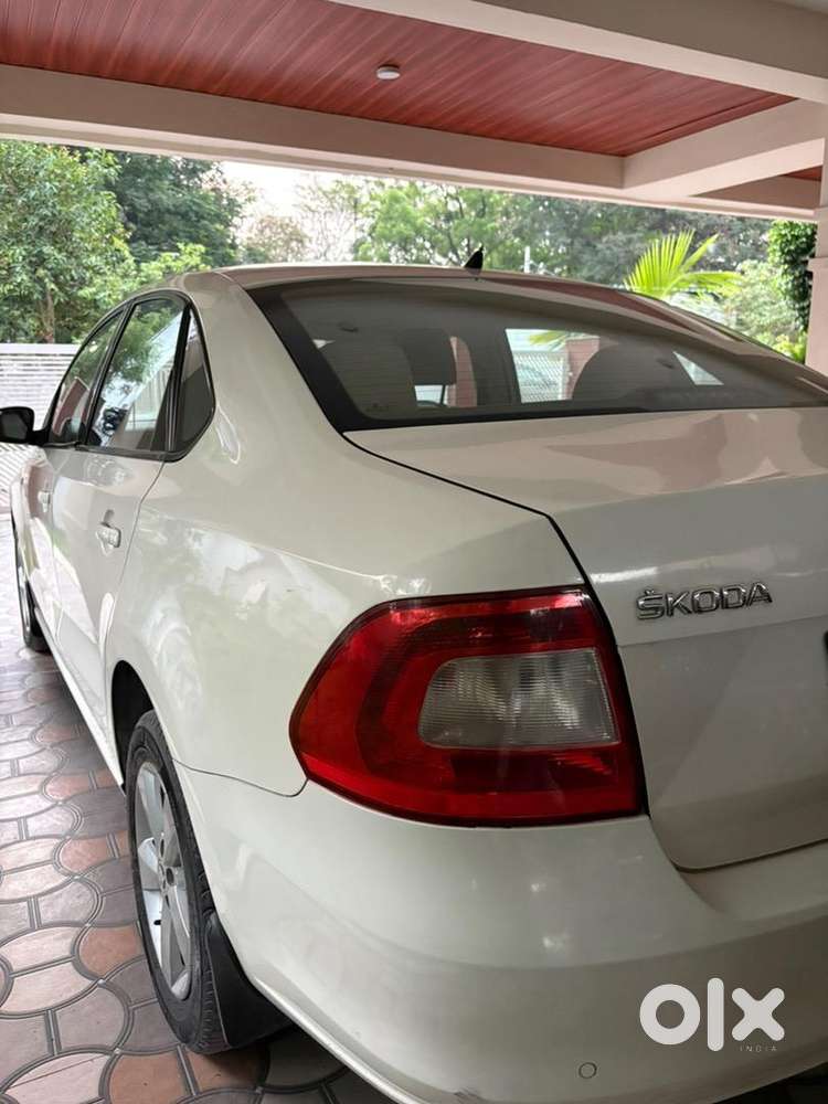 Skoda Rapid 2015