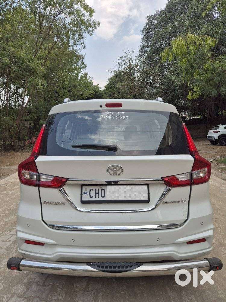 Toyota Rumion V Mt, 2024, Petrol