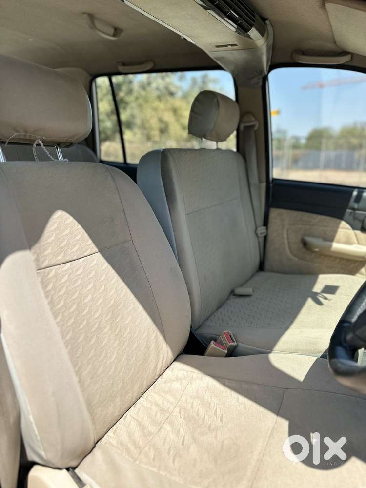 Chevrolet Tavera 2012-2017 Neo 3 Lt 9 Seats Bsiv, 2016, Diesel