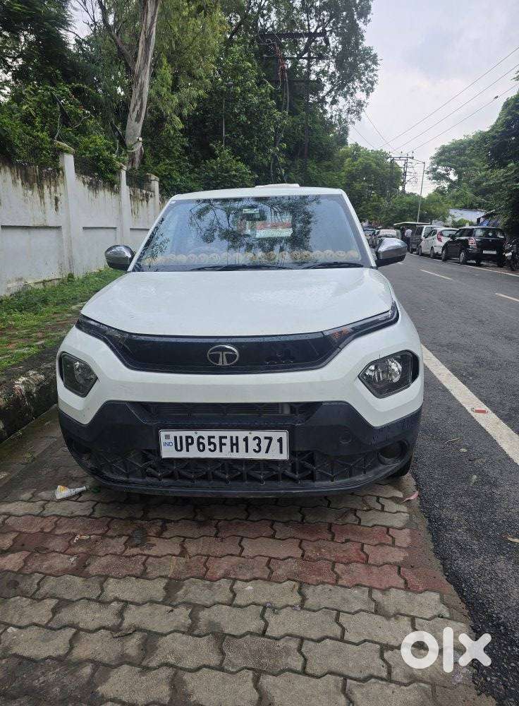 Tata Punch 1.2 Revotron Accomplished Camo Edition, 2025, Petrol