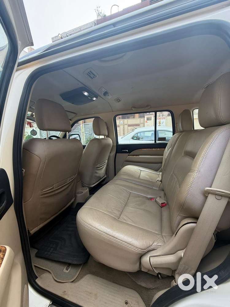 Ford Endeavour Diesel 2012