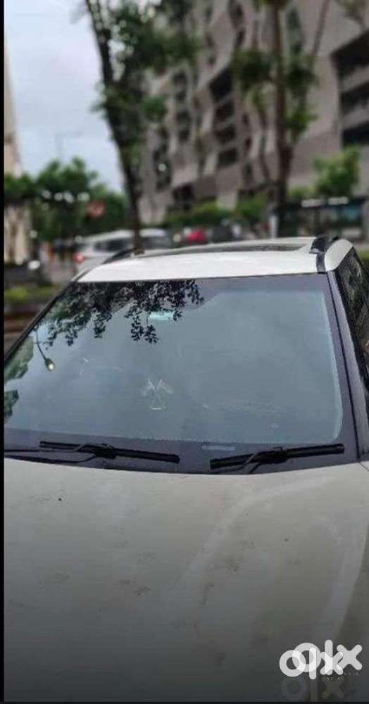Xuv300 W8 (o) Petrol
