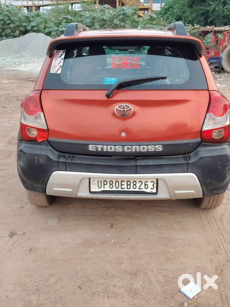 Toyota Etios Cross 1.2 Limited Edition, 2017, Petrol