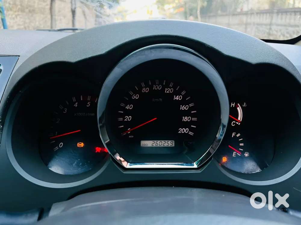 Toyota Fortuner 3.0 2011