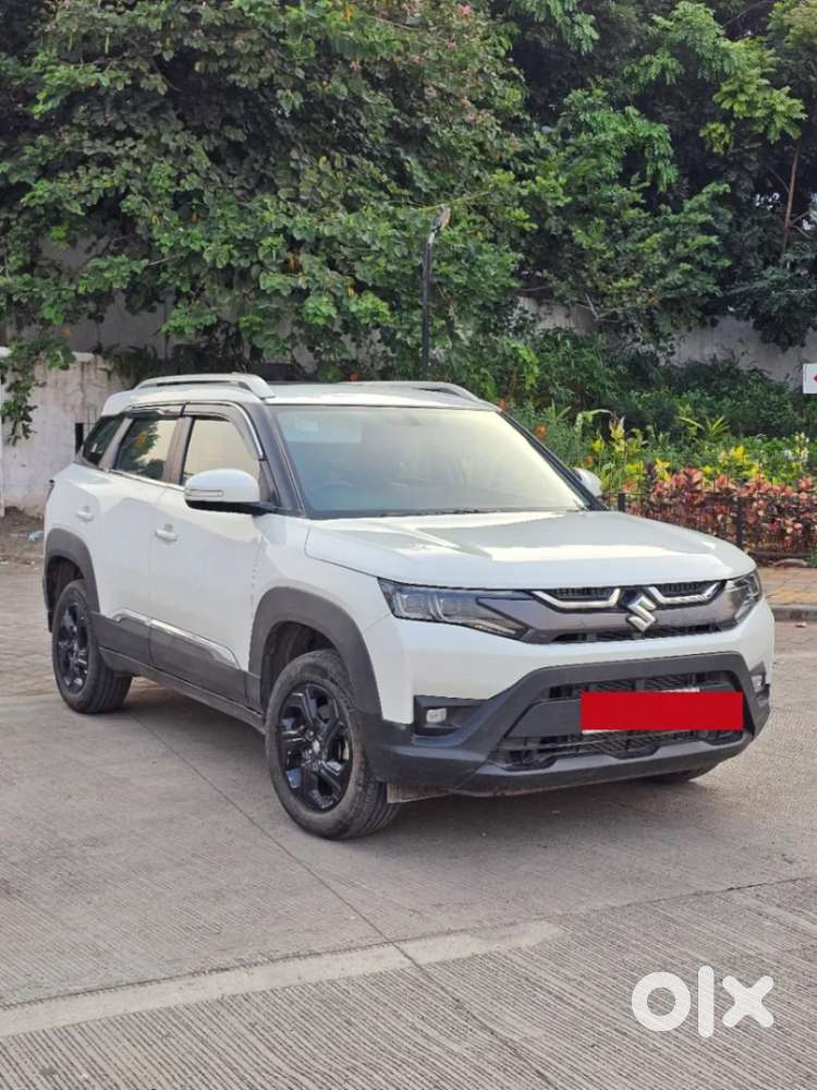 Maruti Suzuki Brezza 1.5 Zxi Plus Smart Hybrid Dual Tone, 2023, Petr..