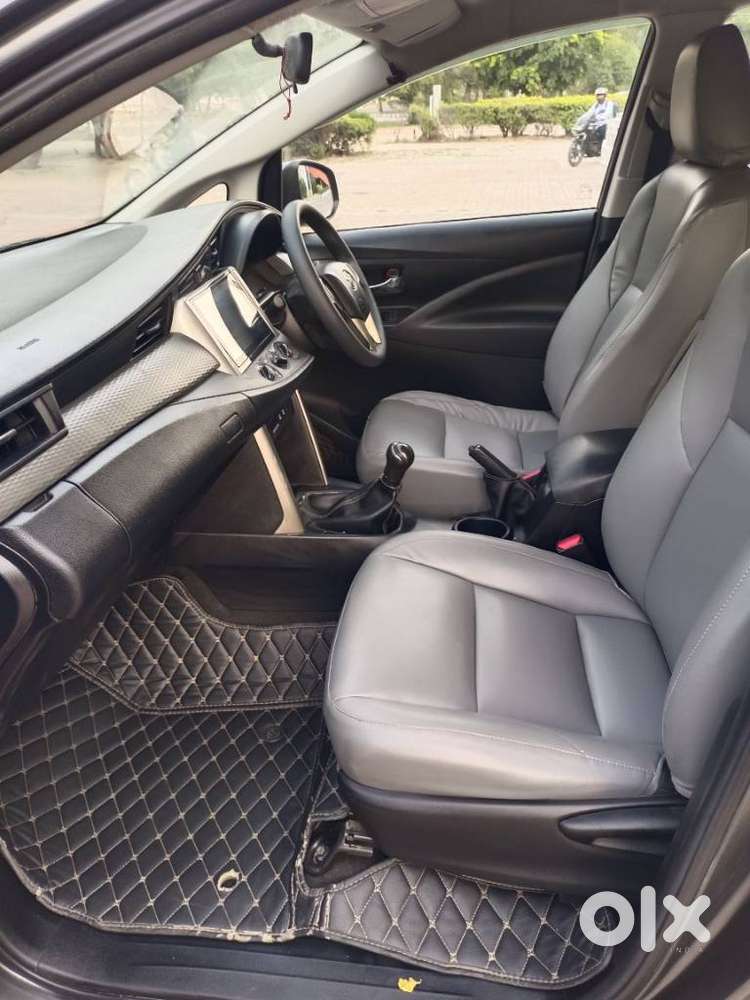 Toyota Innova Crysta 2.4 Gx Mt, 2017, Diesel