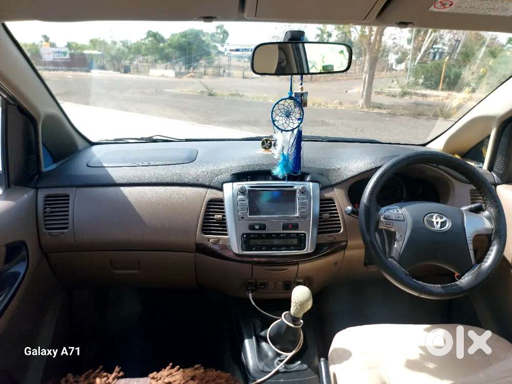 Toyota Innova 2015 Diesel Well Maintained