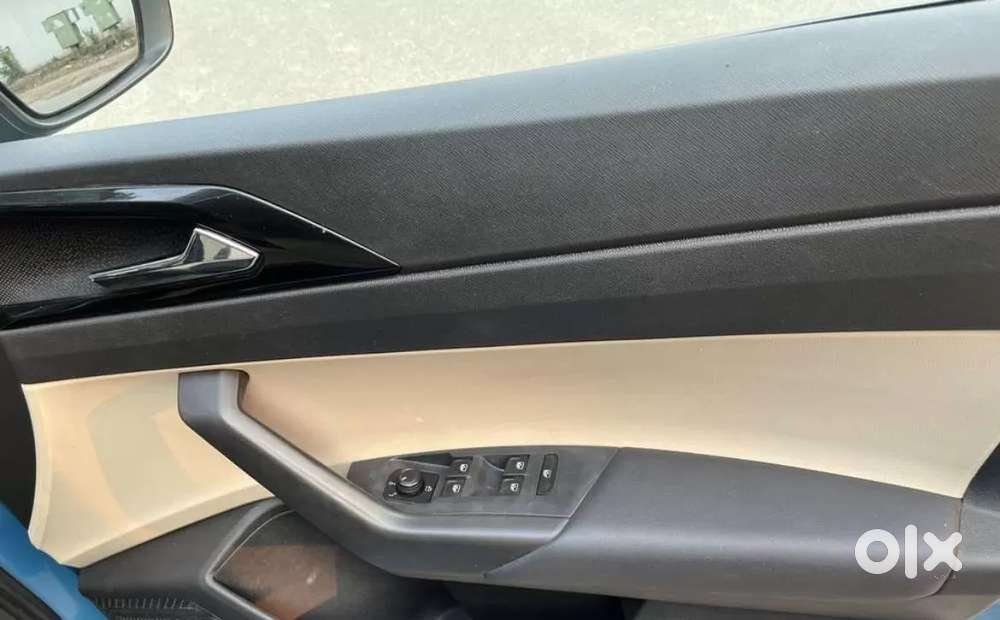 Skoda Slavia Style 1.0l Tsi At, 2022, Petrol