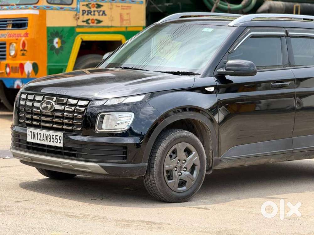 Hyundai Venue S Plus Mt 1.2 Kappa, 2023, Petrol