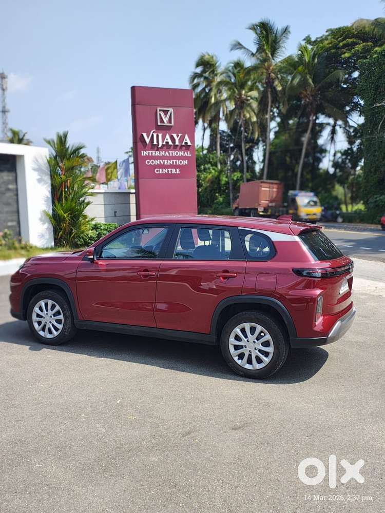 Maruti Suzuki Grand Vitara 1.5 Delta Smart Hybrid At, 2024, Petrol