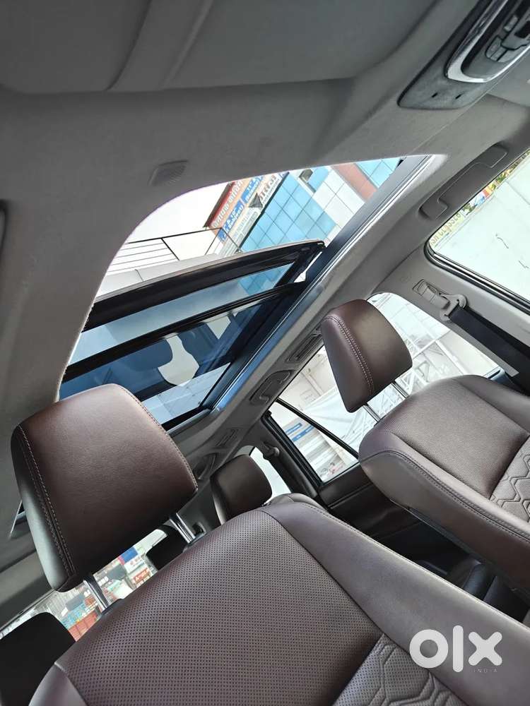 Toyota Innova Hycross 2.0 Zx Hybrid 7 Str, 2024, Petrol