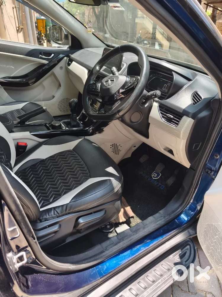Tata Nexon 1.5 Revotorq Xz Plus Hs Dark Edition, 2022, Petrol