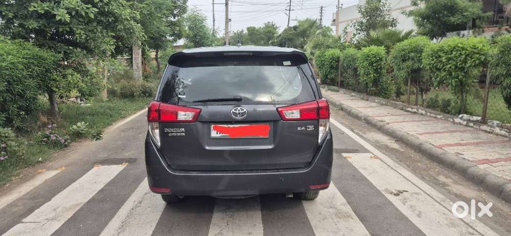 Toyota Innova Crysta 2.4 G Plus Mt 7 Str, 2022, Diesel