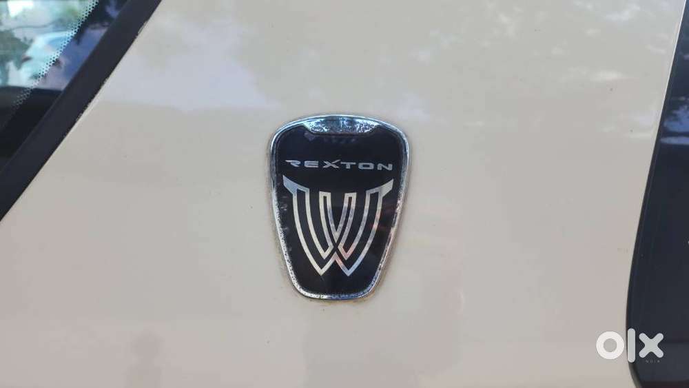 Mahindra Ssangyong Rexton Rx7, 2015, Diesel