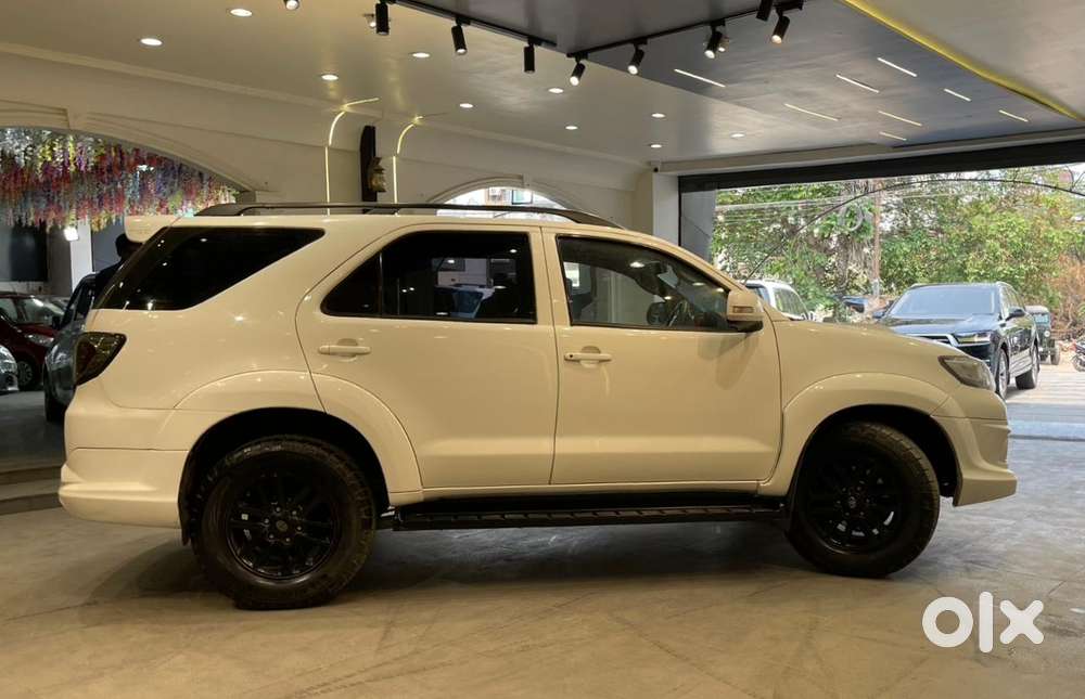 Toyota Fortuner 3.0 4x2 Automatic, 2012, Diesel