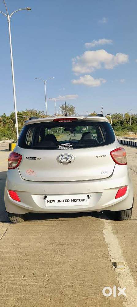 Hyundai Grand I10 Crdi Sportz, 2015, Petrol