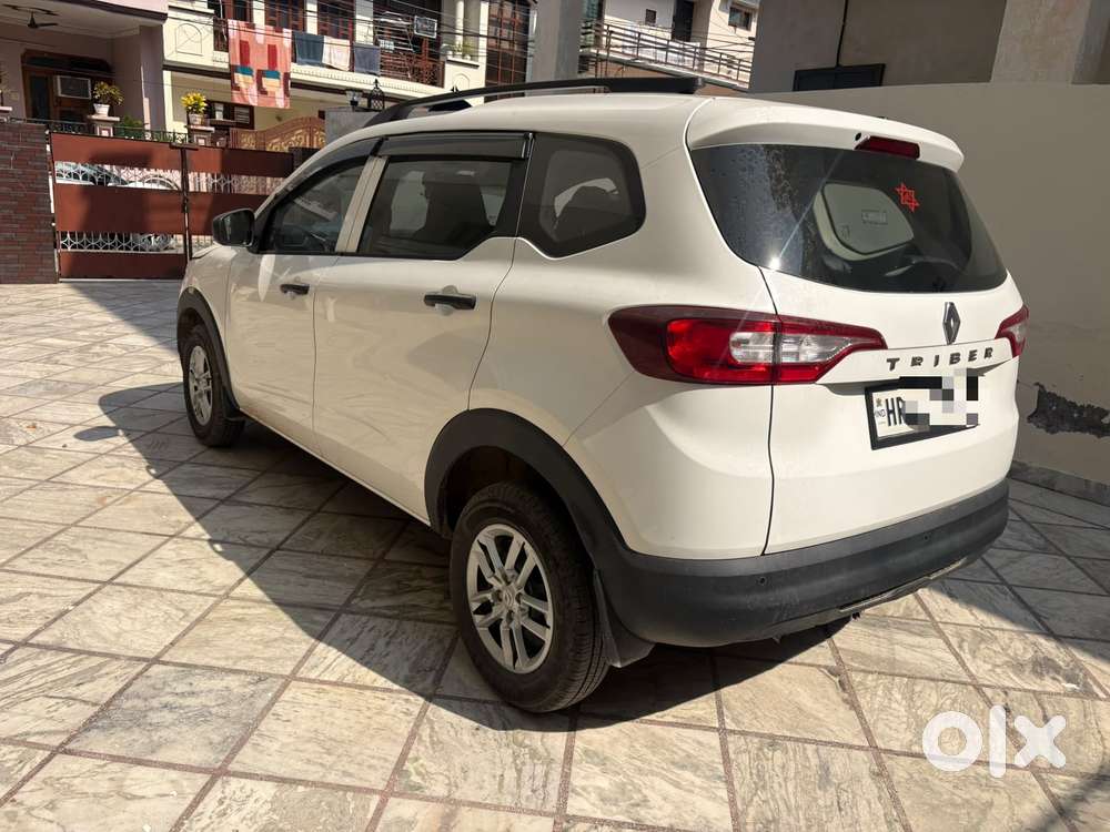 Renault Triber Rxl, 2025, Petrol