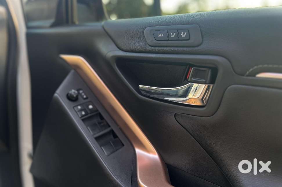 Maruti Suzuki Invicto, 2024, Petrol