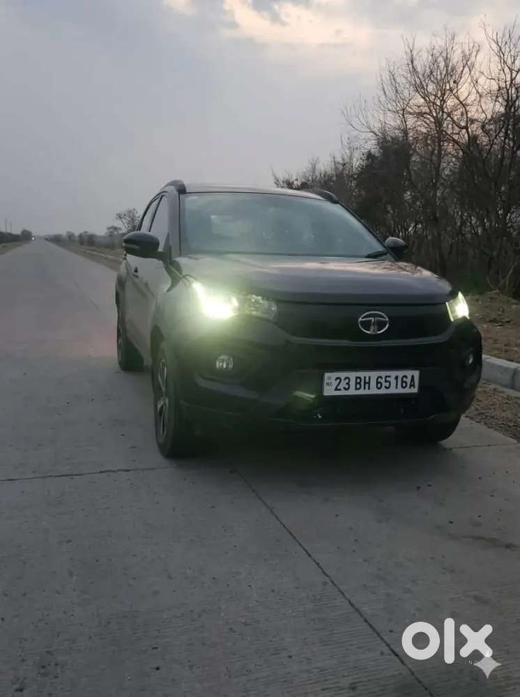 Tata Nexon 2023 Petrol