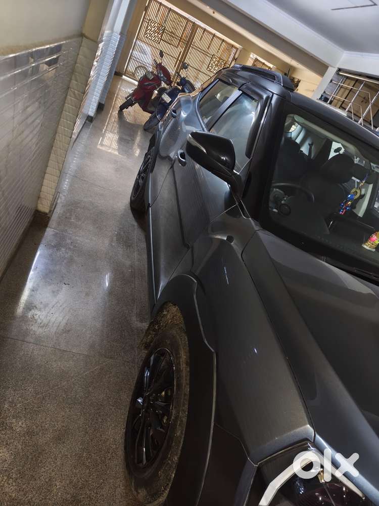Mahindra Xuv 3xo Mx3, 2025, Petrol
