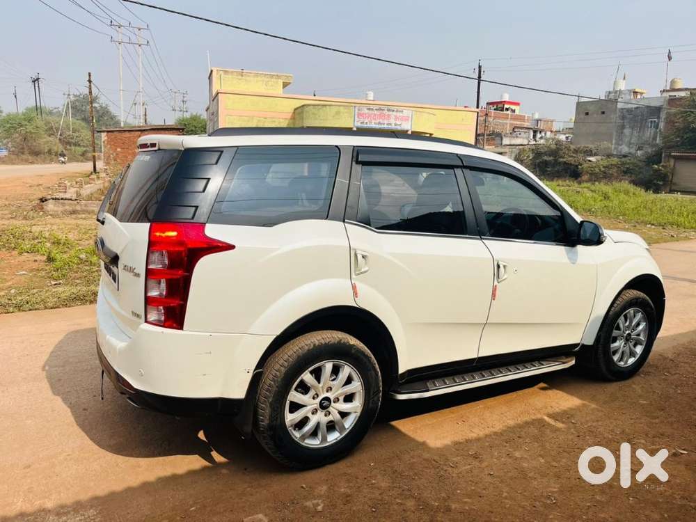 Mahindra Xuv500 W10