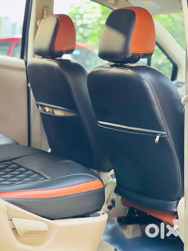 Maruti Suzuki Ertiga Vxi At Petrol, 2018, Petrol