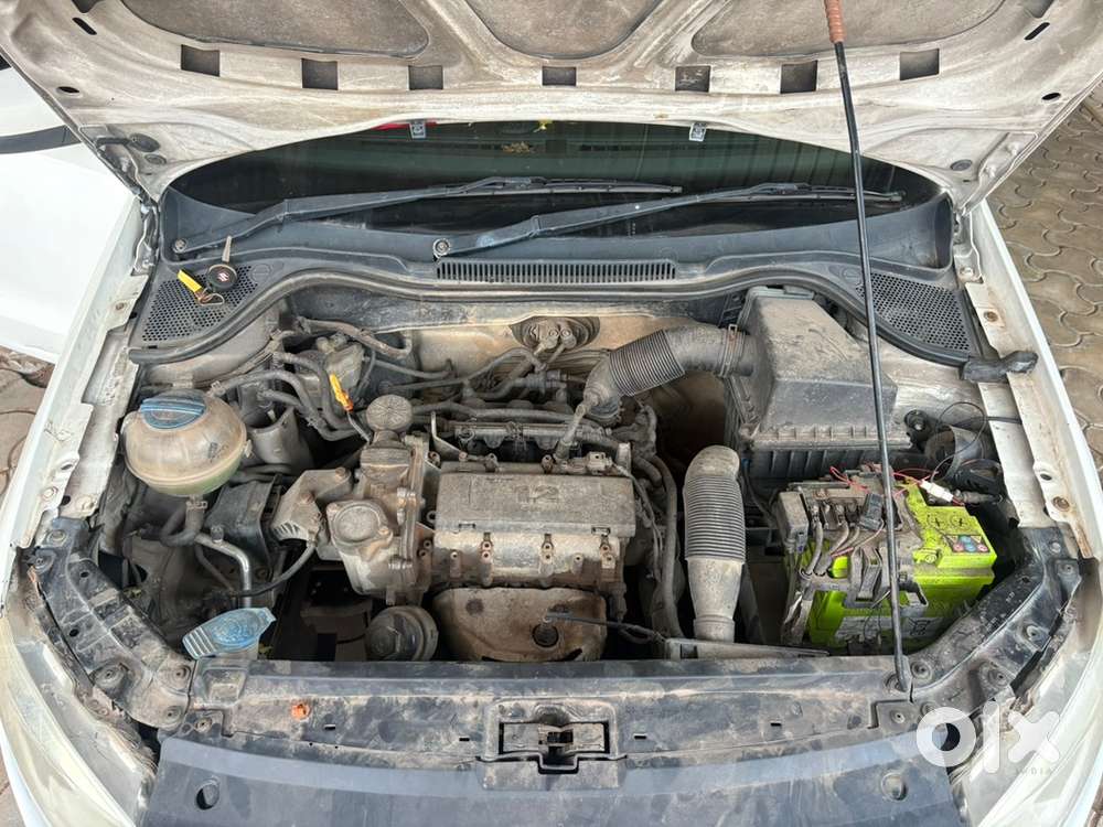 Volkswagen Polo 2012 Car