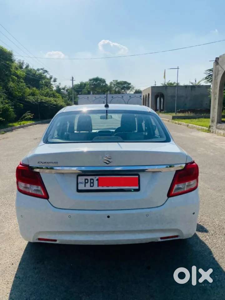 Maruti Suzuki Dzire 1.2 Vxi, 2023, Petrol