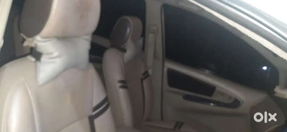 Toyota Innova 2014
