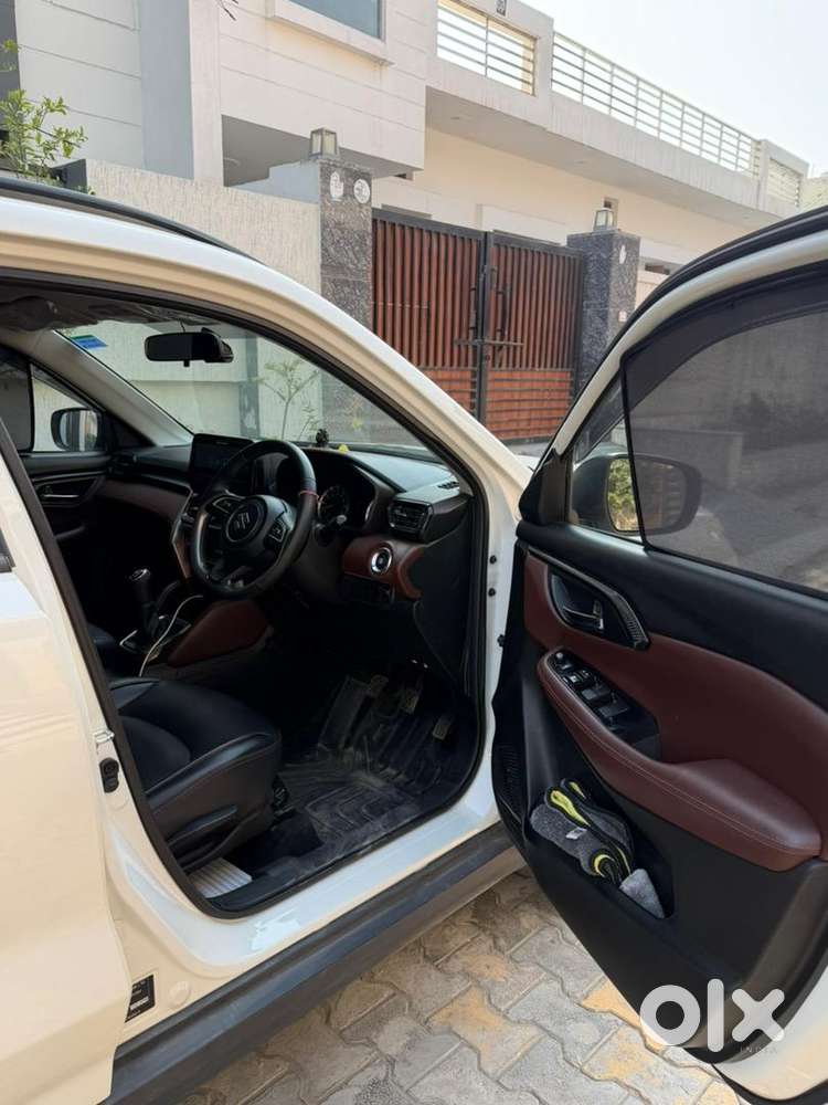 Maruti Suzuki Grand Vitara 2025 Petrol 6500 Km Driven