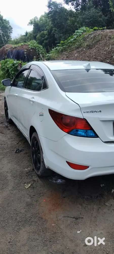 2013 Hyundai Verna Sx Last