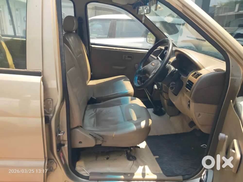 Chevrolet Tavera 2011 Diesel 122000 Km Driven