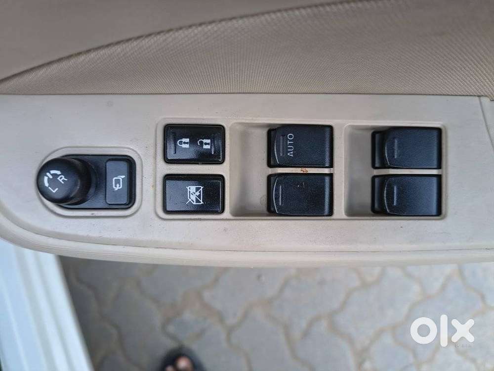 Maruti Suzuki Dzire 1.2 Vxi, 2023, Petrol