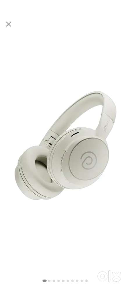 Brand new with warranty Studio Evo w/ Dual-Device Pairing, 70Hrs Playt