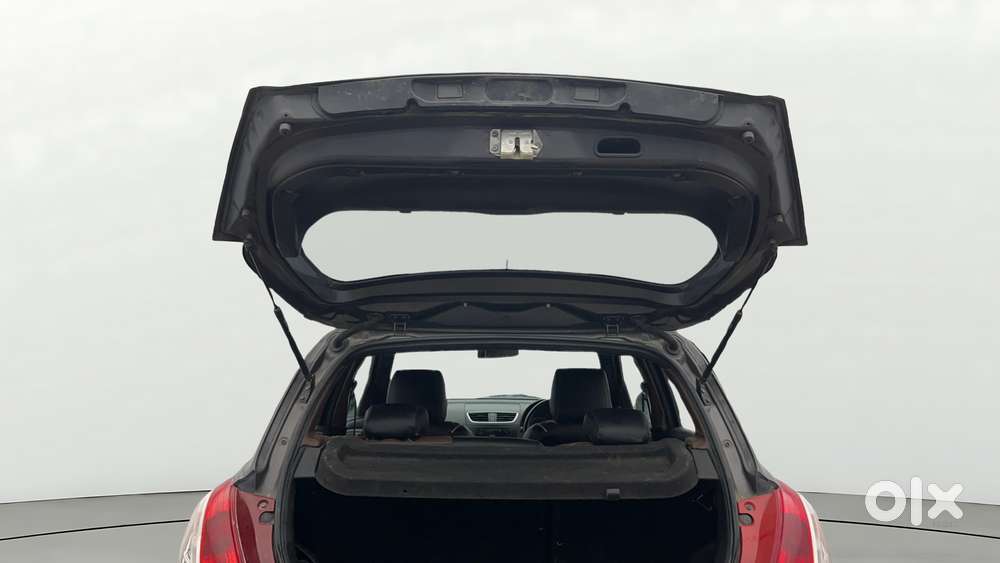 Maruti Suzuki Swift 1.2 Lxi (o), 2017, Petrol
