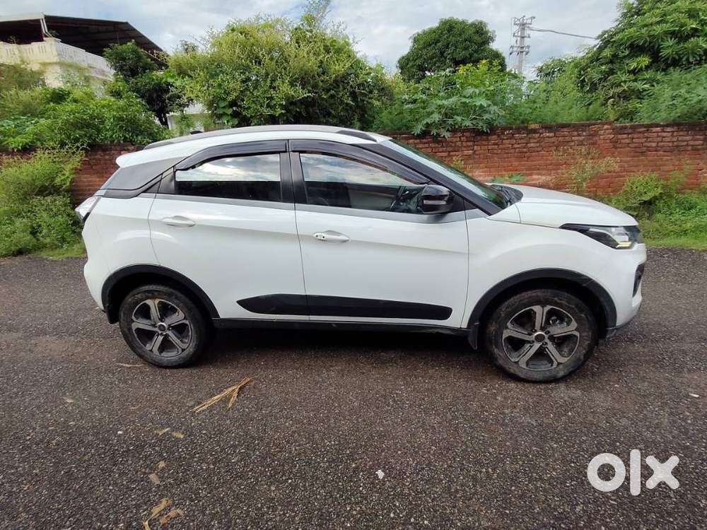 Tata Nexon 1.2 Revotron Xz Plus, 2021, Petrol