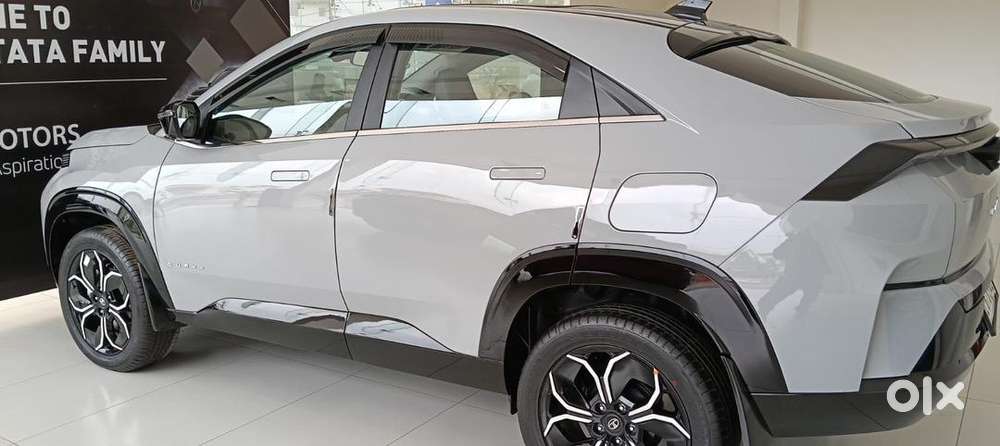 Tata Curvv Petrol 2025