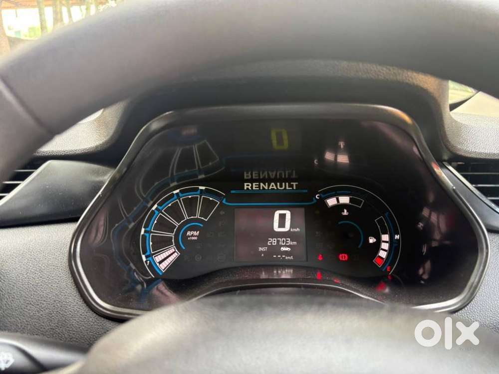 Renault Triber Rxl, 2022, Petrol