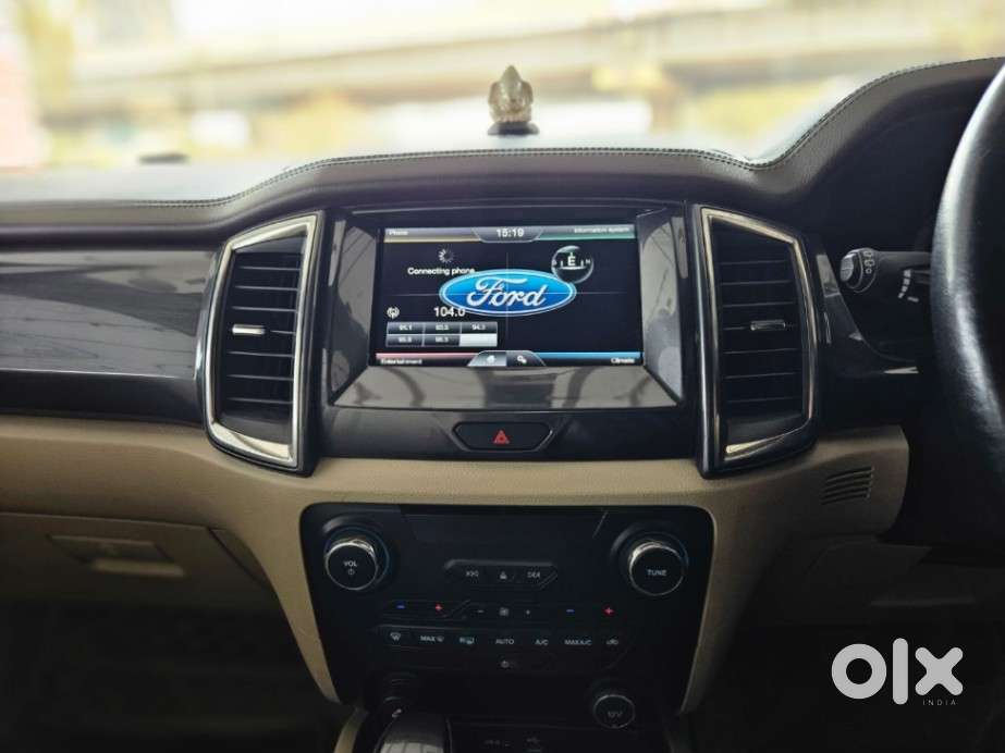 Ford Endeavour 2.2 Titanium At 4x2, 2016, Diesel