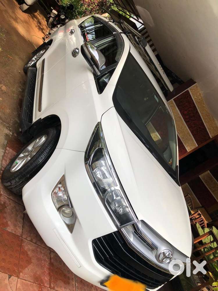Toyota Innova Crysta 2017