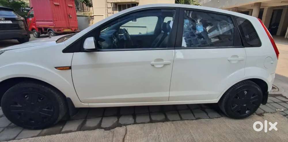 Ford Figo Lxi Diesel Totaly New Painted