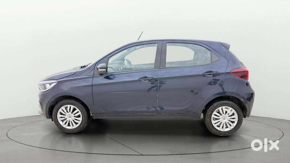 Tata Tiago 1.05 Revotorq Xt, 2023, Petrol