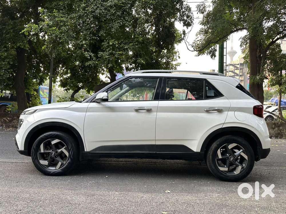 Hyundai Venue 1.0 Sx (o) Turbo Dct, 2019, Petrol