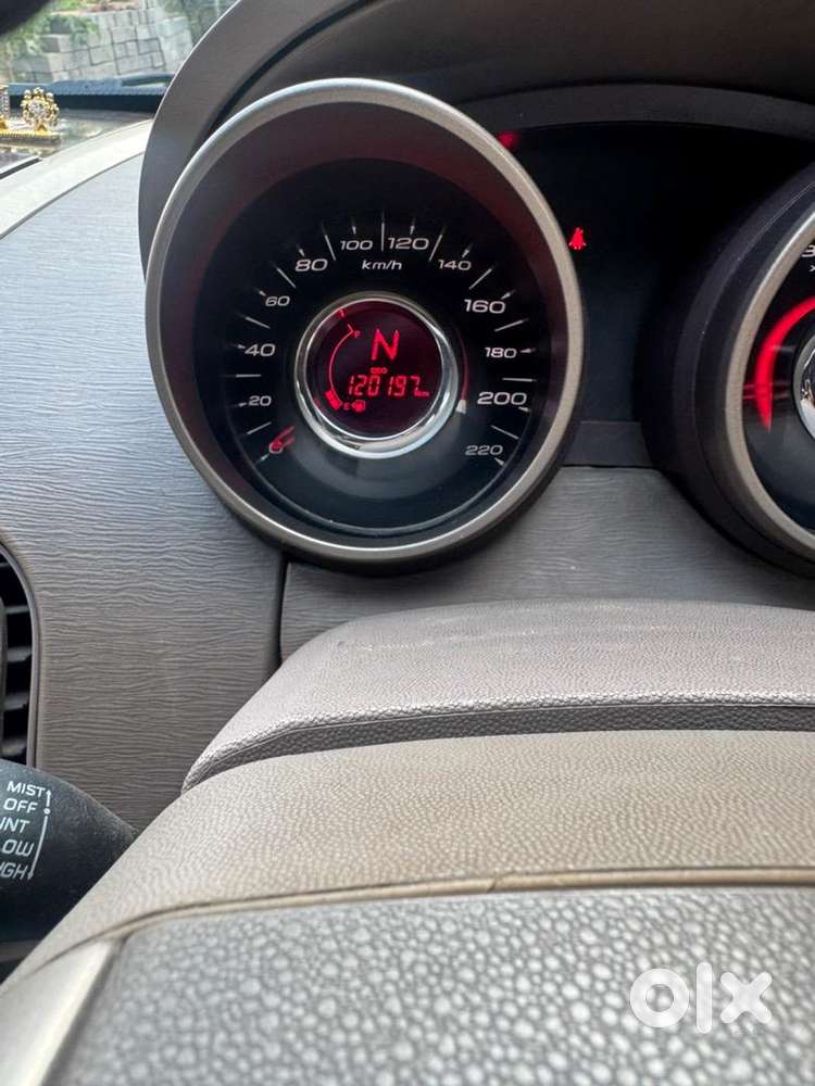 Mahindra Xuv500 2012 Diesel Well Maintained